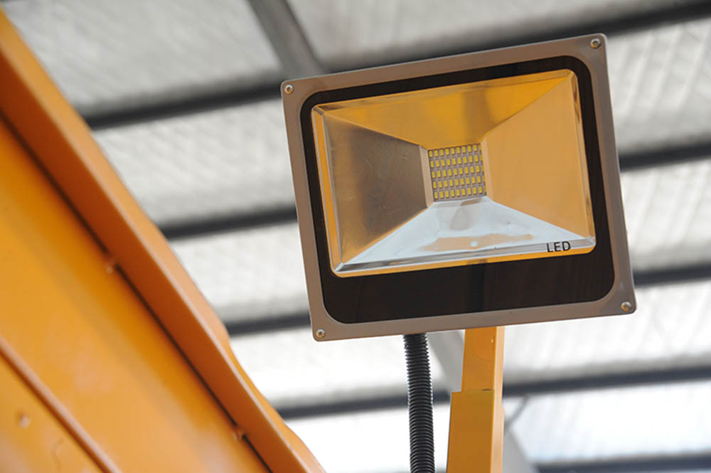 青島羅德移動(dòng)泵車(chē)應(yīng)急照明燈 青島羅德移動(dòng)泵車(chē)應(yīng)急照明燈