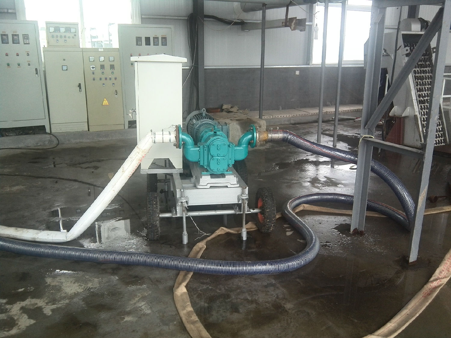 羅德沼氣沼渣移動式轉(zhuǎn)子泵 羅德沼氣沼渣移動式轉(zhuǎn)子泵