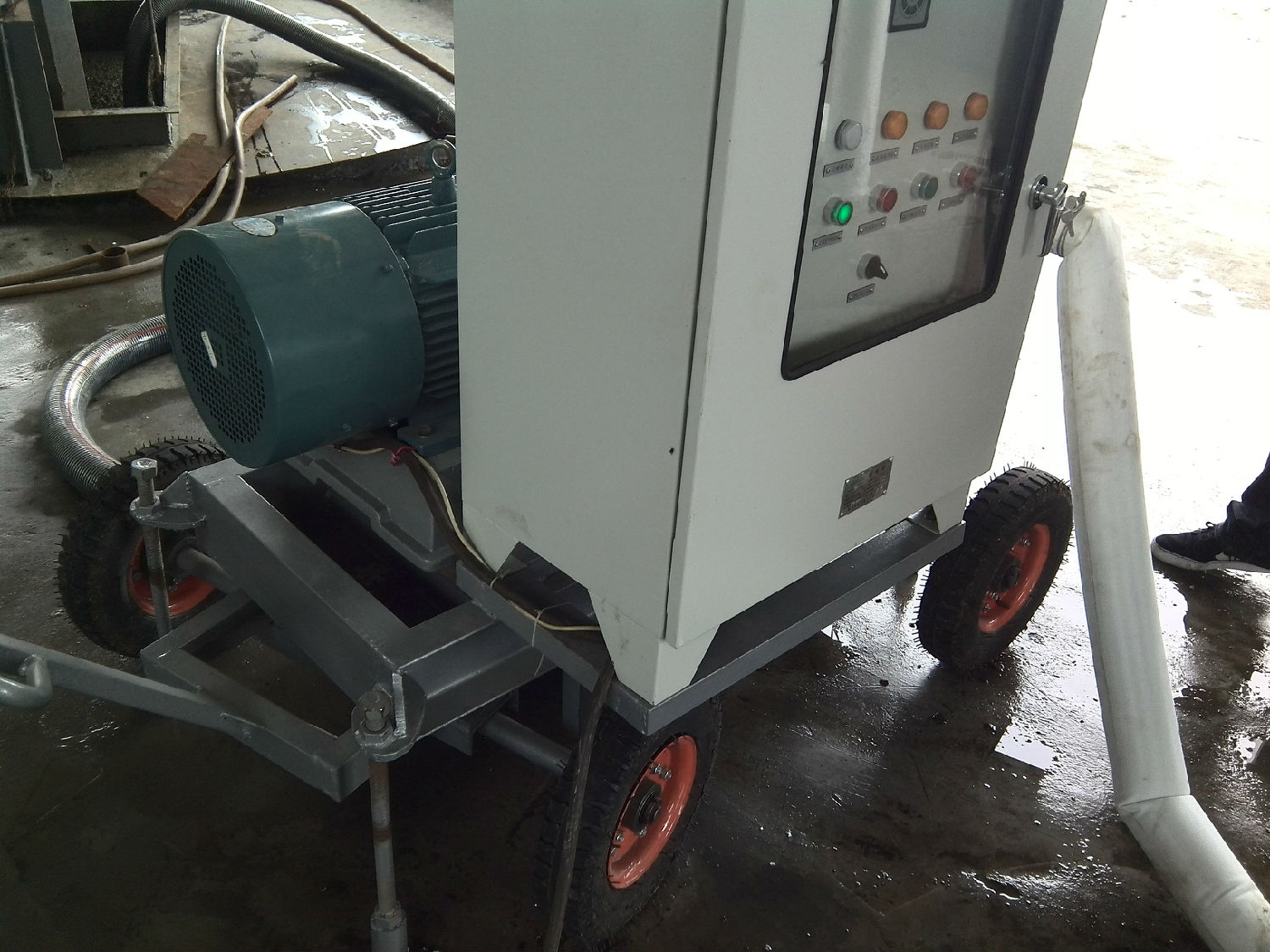 羅德沼氣沼渣移動式轉(zhuǎn)子泵 羅德沼氣沼渣移動式轉(zhuǎn)子泵