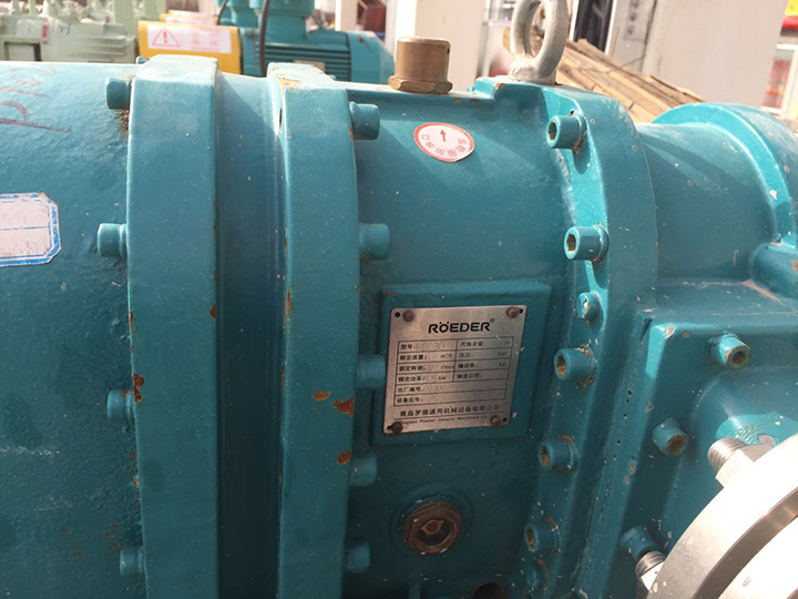 化學(xué)品輸送卸車轉(zhuǎn)子泵 化學(xué)品輸送卸車轉(zhuǎn)子泵