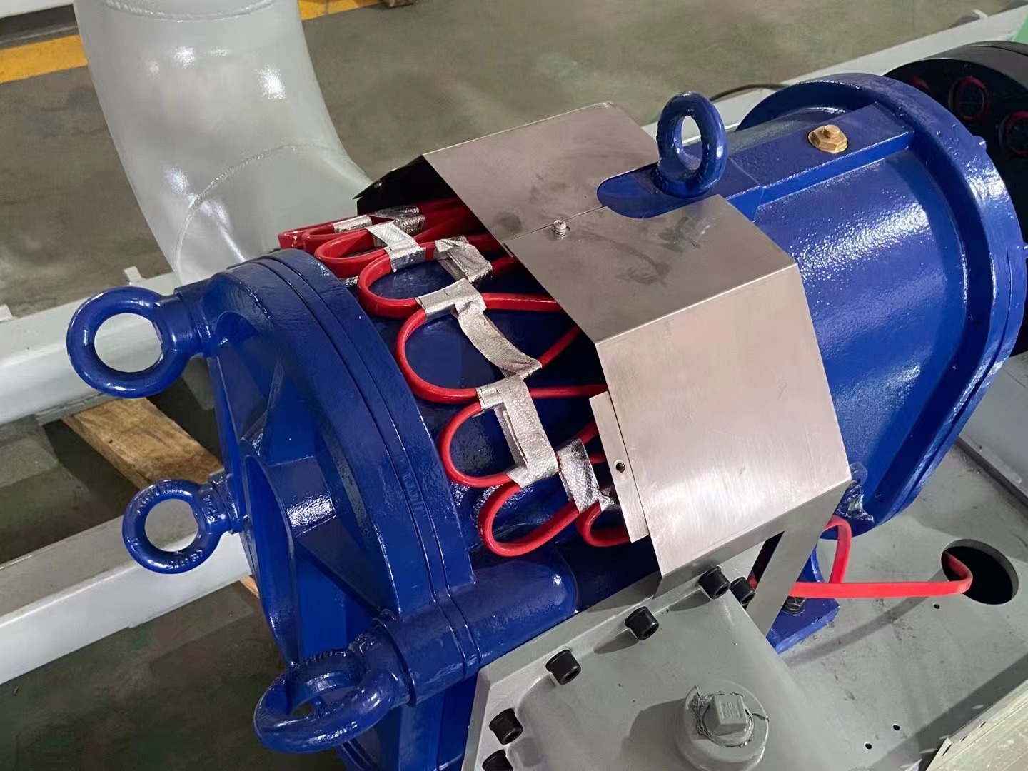 凸輪轉(zhuǎn)子泵電伴熱位置 凸輪轉(zhuǎn)子泵電伴熱位置